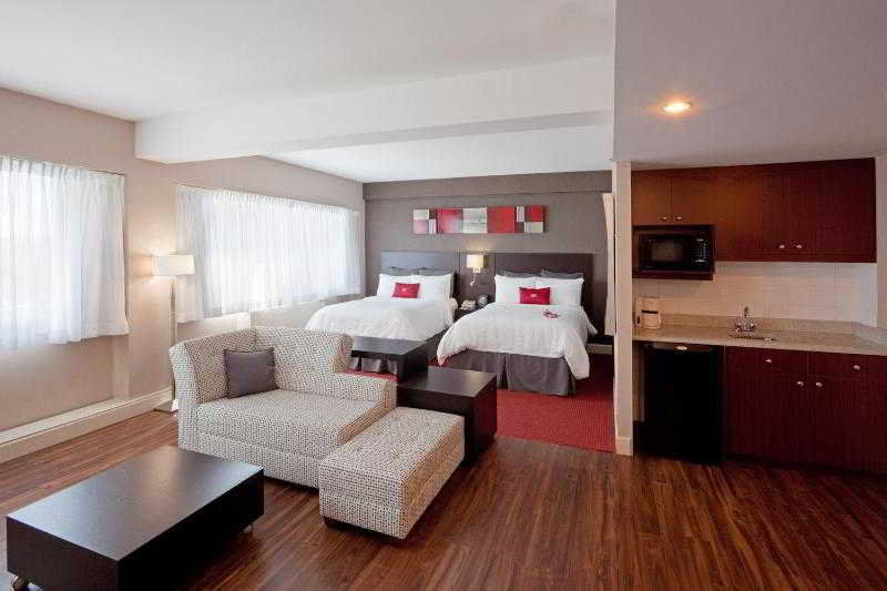 Armon Plaza Montreal Airpt, Trademark Collection By Wyndham Rom bilde