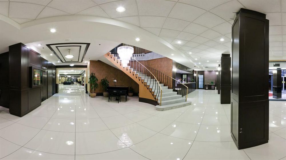 Armon Plaza Montreal Airpt, Trademark Collection By Wyndham Eksteriør bilde